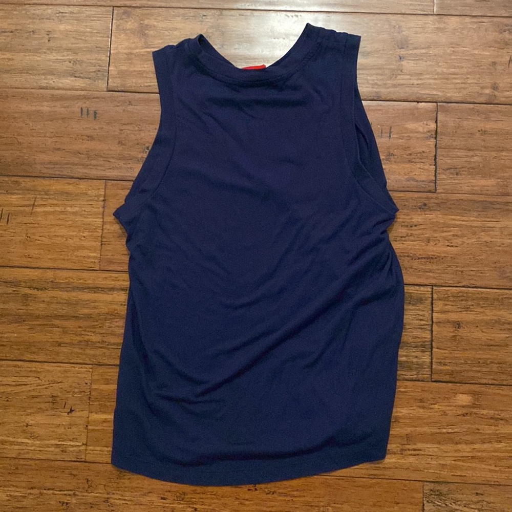 Nike - Picture 4 of 5